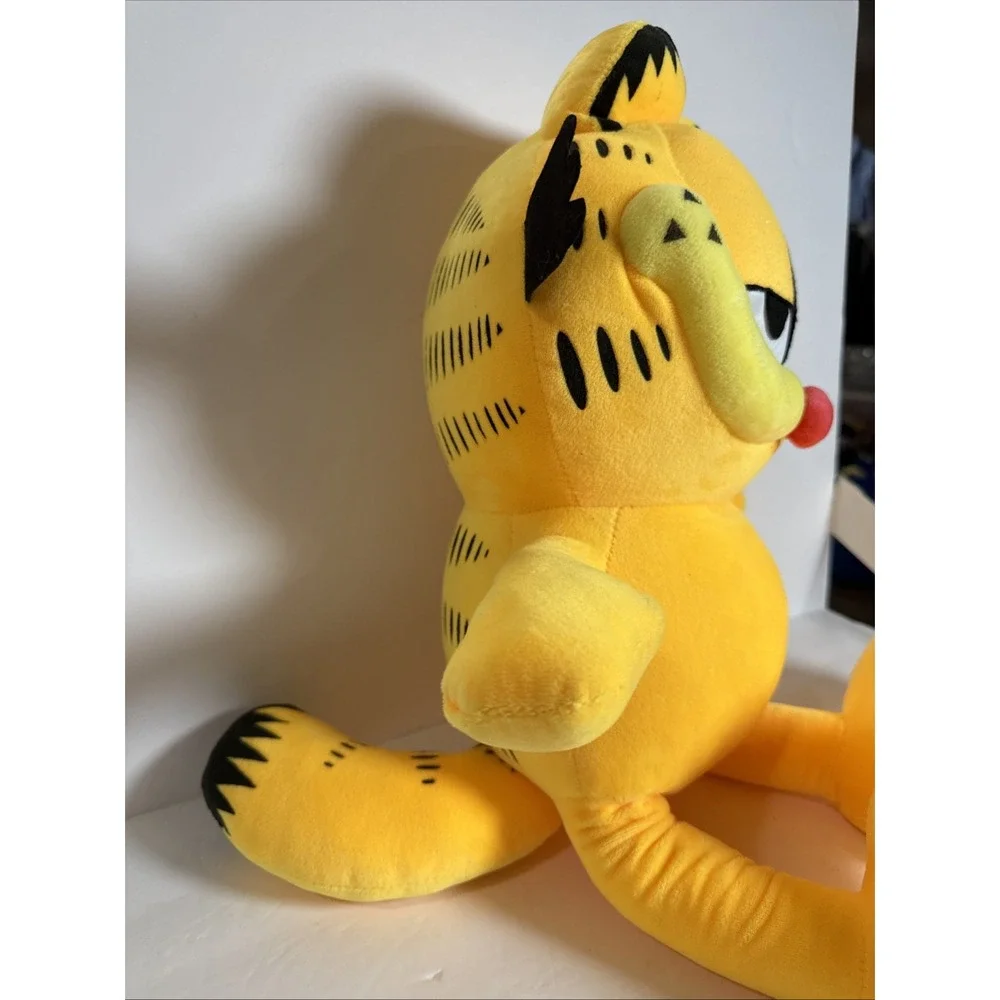 Large Garfield Plush‎ 24